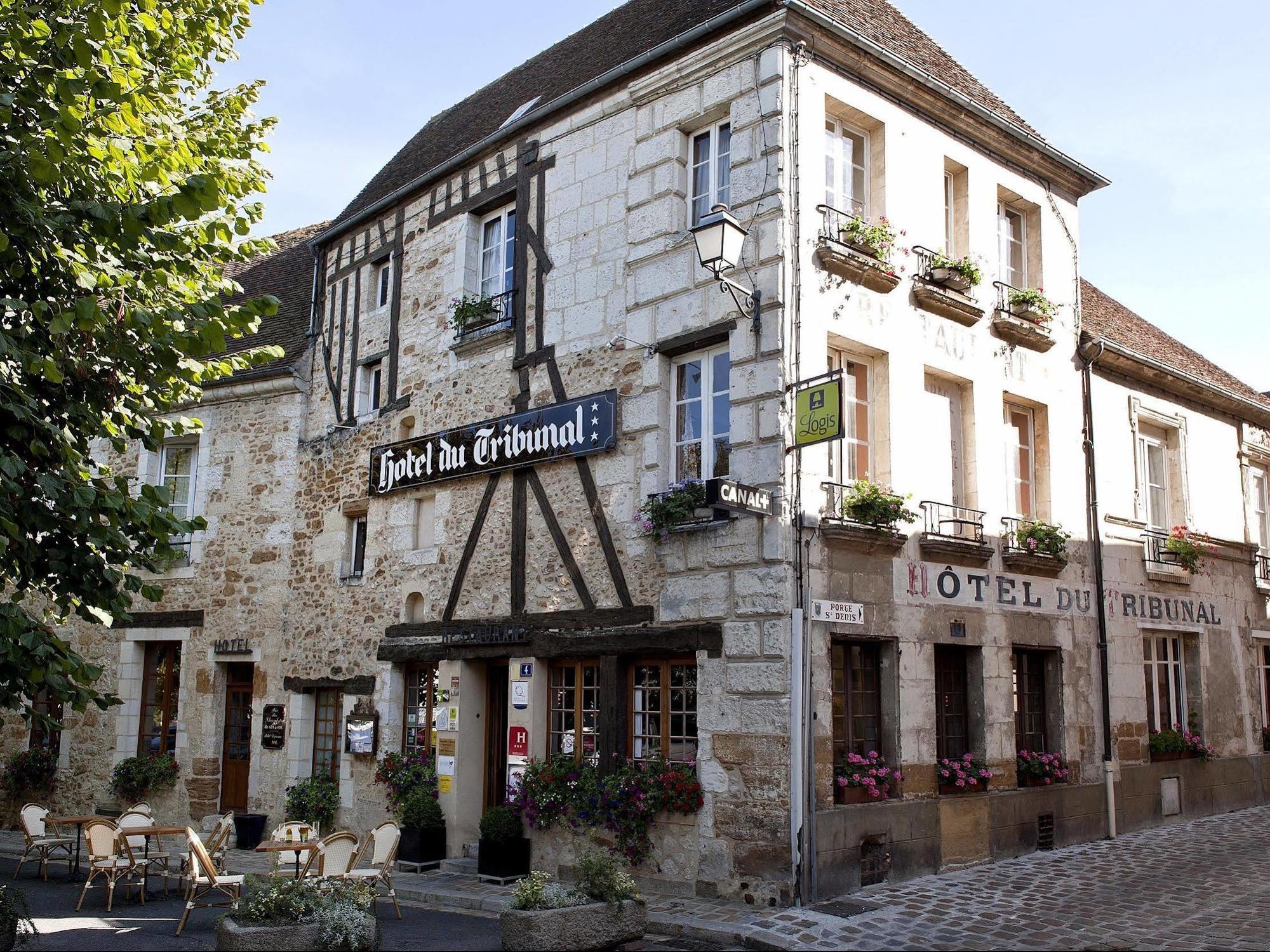 Logis - Hotel & Restaurant Du Tribunal Mortagne-au-Perche Exterior foto